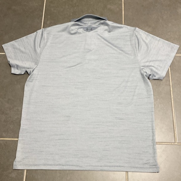 Under Armour loose fit polo. Size 2XL - Picture 5 of 5